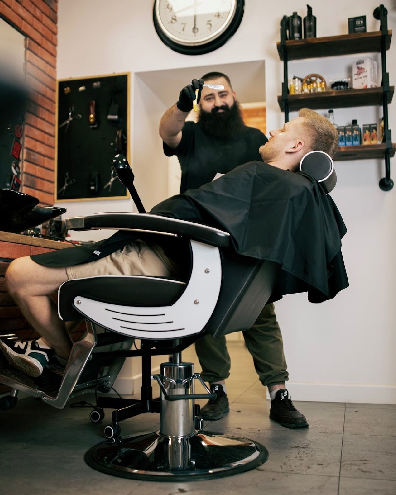 Realizacja Kavkaz Barber 6